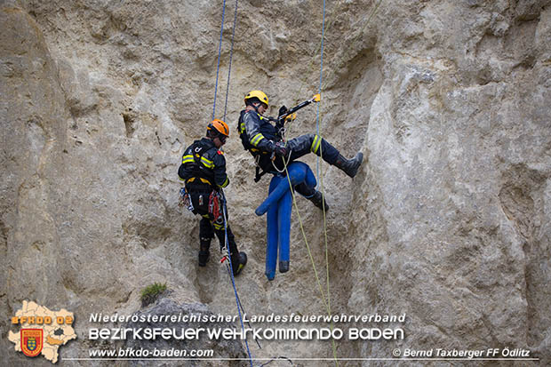 20161015 Zugsuebung des 2. Zuges der 2. KHD-Bereitschaft  Foto:© Bernd Taxberger