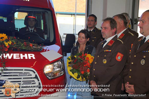 20161022 Indienststellung neues Mannschaftstransportfahrzeug der FF Wampersdorf  Foto: Christian Blüml