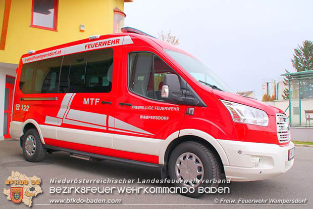 20161022 Indienststellung neues Mannschaftstransportfahrzeug der FF Wampersdorf  Foto: Christian Blueml