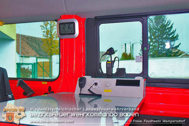 20161022 Indienststellung neues Mannschaftstransportfahrzeug der FF Wampersdorf  Foto: Christian Blueml