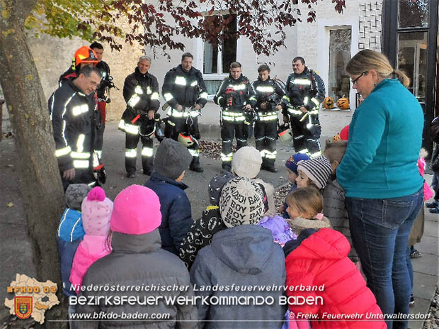 Vorstellung der Feuerwehr im Kindergarten Foto: FF Unterwaltersdorf Vorstellung der Feuerwehr im Kindergarten Foto: FF Unterwaltersdorf