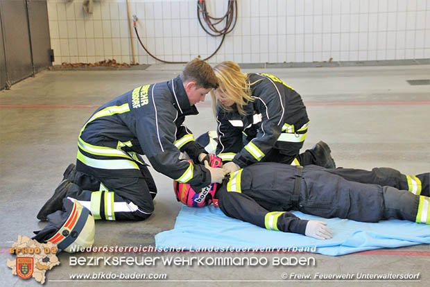 20161210 Ausbildungsprüfung Technische Hilfeleistung bestanden  Foto: Hubert WAGNER FF Unterwaltersdorf