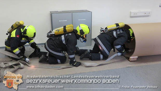 3 Feuerwehren die absolvierten Ausbildungspruefung Atemschutz  Fotos: Klaus Plamberger und Harald Staudinger