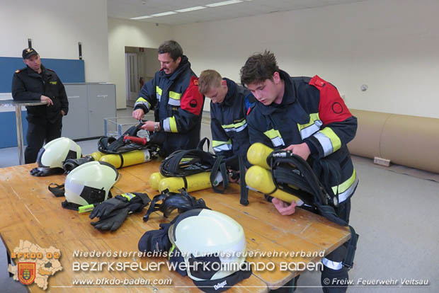3 Feuerwehren die absolvierten Ausbildungspruefung Atemschutz  Fotos: Klaus Plamberger und Harald Staudinger