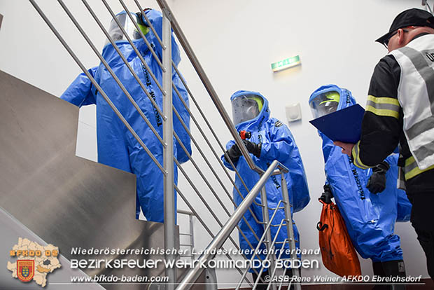 Schadstoffübung "Medium 2017" bei der Firma Hofer KG - Zentrallager Trumau  Foto: ASB Rene Weiner AFKDO Ebreichsdorf