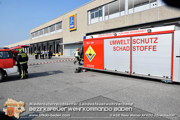 Schadstoffübung "Medium 2017" bei der Firma Hofer KG - Zentrallager Trumau  Foto: ASB Rene Weiner AFKDO Ebreichsdorf