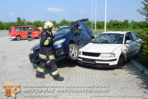 Schadstoffübung "Medium 2017" bei der Firma Hofer KG - Zentrallager Trumau  Foto: ASB Rene Weiner AFKDO Ebreichsdorf