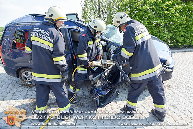 Schadstoffübung "Medium 2017" bei der Firma Hofer KG - Zentrallager Trumau  Foto: ASB Rene Weiner AFKDO Ebreichsdorf