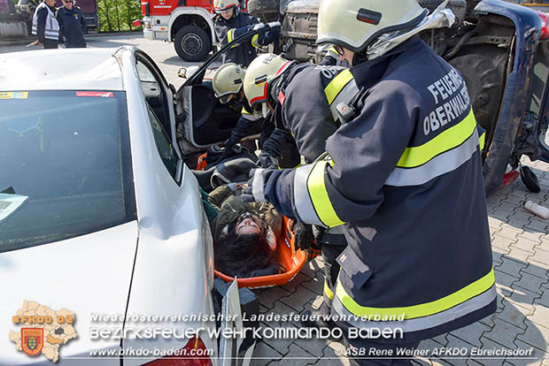 Schadstoffübung "Medium 2017" bei der Firma Hofer KG - Zentrallager Trumau  Foto: ASB Rene Weiner AFKDO Ebreichsdorf