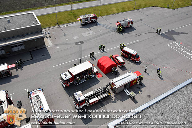 Schadstoffübung "Medium 2017" bei der Firma Hofer KG - Zentrallager Trumau  Foto: ASB Rene Weiner AFKDO Ebreichsdorf