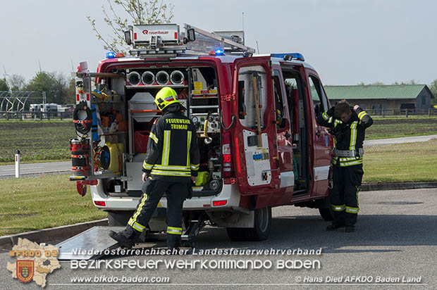 Schadstoffübung "Medium 2017" bei der Firma Hofer KG - Zentrallager Trumau  Foto: VI Hans Dietl AFKDO Baden-Land
