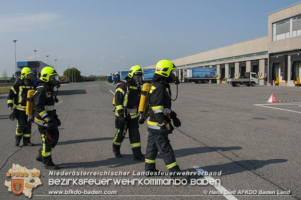 Schadstoffübung "Medium 2017" bei der Firma Hofer KG - Zentrallager Trumau  Foto: VI Hans Dietl AFKDO Baden-Land