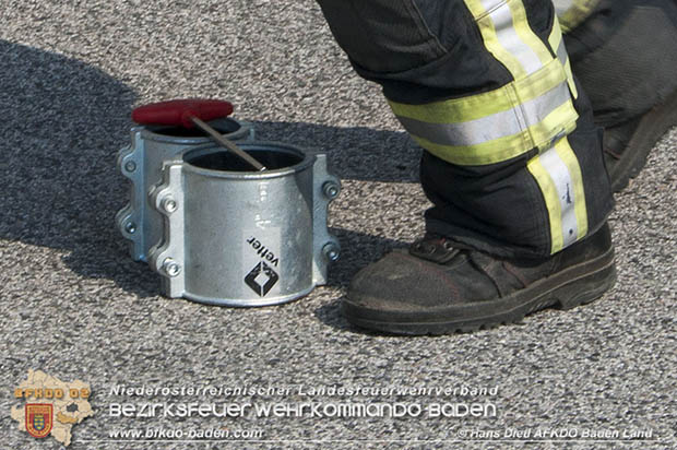 Schadstoffübung "Medium 2017" bei der Firma Hofer KG - Zentrallager Trumau  Foto: VI Hans Dietl AFKDO Baden-Land