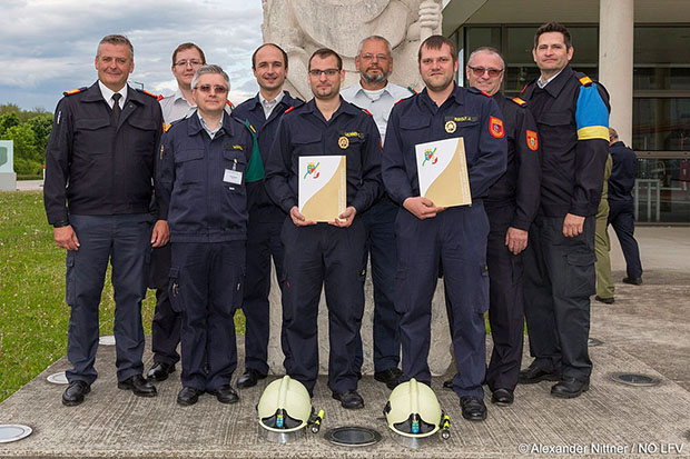 Unsere neuen Feuerwehr "Maturanten" beim diesjährigen Feuerwehrleistungsabzeichenbewerb in der NÖ Landesfeuerwehrschule Tulln am 13.-14.05.2017 Foto: Alexander Nittner NÖLFKDO Unsere neuen Feuerwehr "Maturanten" beim diesjährigen Feuerwehrleistungsabzeichenbewerb in der NÖ Landesfeuerwehrschule Tulln am 13.-14.05.2017 Foto: Alexander Nittner NÖLFKDO