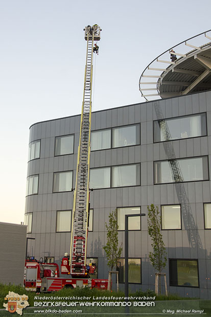 20170510 Erste Feuerwehr-Abschnittsübung im neuen Landesklinikum Baden  Foto: © V Mag. Michael Rampl