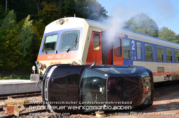 20170930 Großübung Pkw gegen Personenzug in St.Veit a.d.Triesting  Foto: © Günter Pretl FF St. Veit
