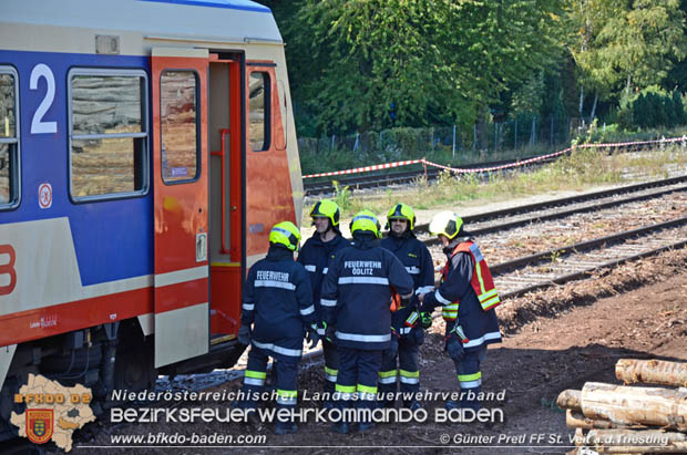 20170930 Grossuebung Pkw gegen Personenzug in St.Veit a.d.Triesting  Foto: © Guenter Pretl FF St. Veit