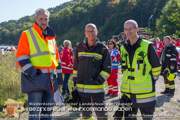 20170930 Grossuebung Pkw gegen Personenzug in St.Veit a.d.Triesting  Foto: © ASB Bernd Taxberger FF oedlitz