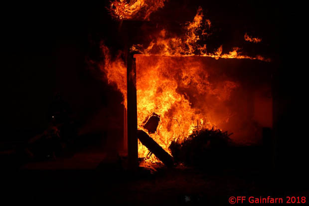 Schulung mit Realbrand-Szenario in Gainfarn  Foto: © Freiwillige Feuerwehr Gainfarn