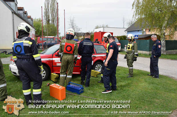 Erste Feuerwehr Basiswissen Ausbildung Teil B im Feuerwehrabschnitt Ebreichsdorf in Mitterndorf  Foto: ASB Rene Weiner AFKDO Ebreichsdorf