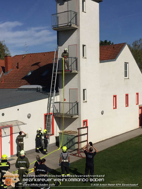Erste Feuerwehr Basiswissen Ausbildung Teil B im Feuerwehrabschnitt Ebreichsdorf in Mitterndorf  Foto: ASB Anton Reiter AFKDO Ebreichsdorf