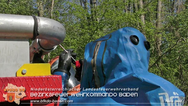 0180421 Bundesländerübergreifende Schadstoffeinsatzübung auf der A3 zwischen Pottendorf NÖ - Hornstein Bgld   Foto: Hans Dietl