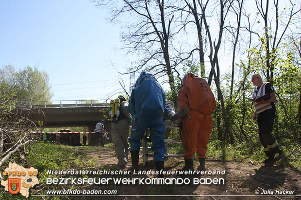 0180421 Bundesländerübergreifende Schadstoffeinsatzübung auf der A3 zwischen Pottendorf NÖ - Hornstein Bgld   Foto: Julia Hackl