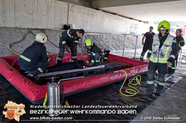 20180421 Bundesländerübergreifende Schadstoffeinsatzübung auf der A3 zwischen Pottendorf NÖ - Hornstein Bgld   Foto: Stefan Schneider