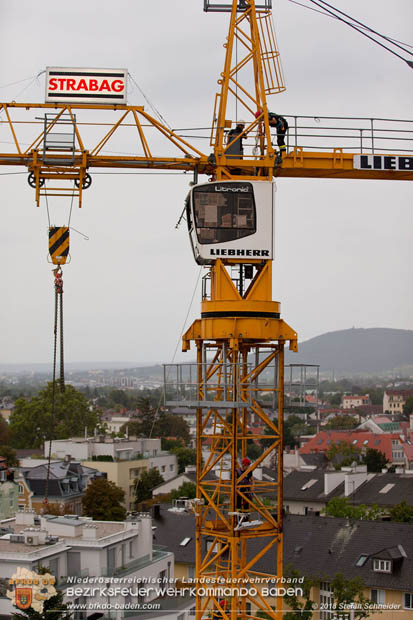 20180812 Höhenrettungsübung - Personenrrettung vom Turmdrehkran auf einer Baustelle in Baden Foto: Stefan Schneider FF Baden-Stadt 20180812 Höhenrettungsübung - Personenrrettung vom Turmdrehkran auf einer Baustelle in Baden Foto: Stefan Schneider FF Baden-Stadt