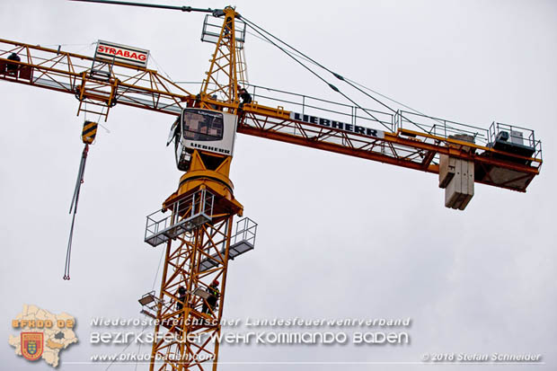 20180812 Höhenrettungsübung - Personenrrettung vom Turmdrehkran auf einer Baustelle in Baden Foto: Stefan Schneider FF Baden-Stadt 20180812 Höhenrettungsübung - Personenrrettung vom Turmdrehkran auf einer Baustelle in Baden Foto: Stefan Schneider FF Baden-Stadt