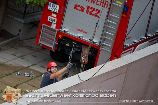 20180812 Höhenrettungsübung - Personenrrettung vom Turmdrehkran auf einer Baustelle in Baden Foto: Stefan Schneider FF Baden-Stadt 20180812 Höhenrettungsübung - Personenrrettung vom Turmdrehkran auf einer Baustelle in Baden Foto: Stefan Schneider FF Baden-Stadt