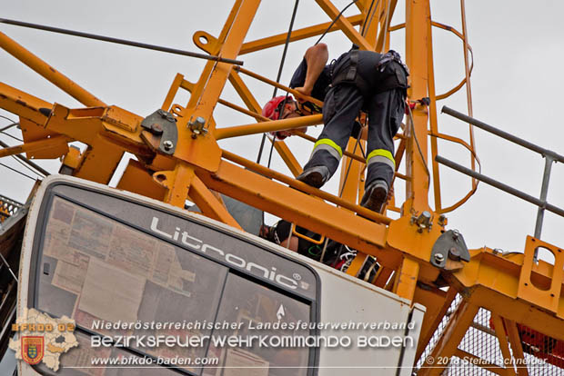 20180812 Höhenrettungsübung - Personenrrettung vom Turmdrehkran auf einer Baustelle in Baden Foto: Stefan Schneider FF Baden-Stadt 20180812 Höhenrettungsübung - Personenrrettung vom Turmdrehkran auf einer Baustelle in Baden Foto: Stefan Schneider FF Baden-Stadt