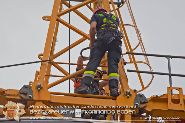 20180812 Höhenrettungsübung - Personenrrettung vom Turmdrehkran auf einer Baustelle in Baden Foto: Stefan Schneider FF Baden-Stadt 20180812 Höhenrettungsübung - Personenrrettung vom Turmdrehkran auf einer Baustelle in Baden Foto: Stefan Schneider FF Baden-Stadt