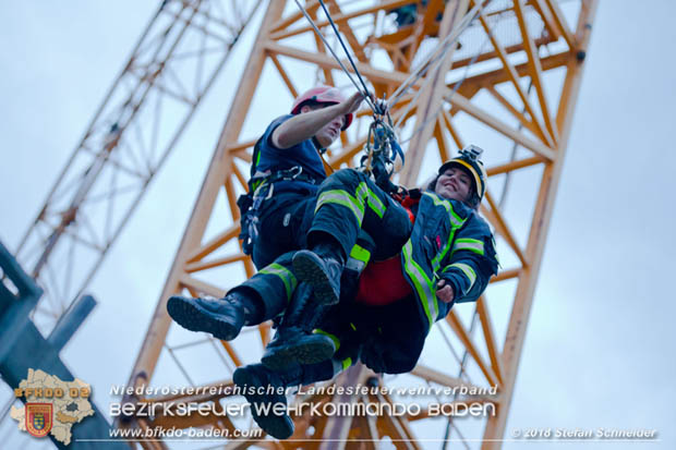 20180812 Höhenrettungsübung - Personenrrettung vom Turmdrehkran auf einer Baustelle in Baden Foto: Stefan Schneider FF Baden-Stadt 20180812 Höhenrettungsübung - Personenrrettung vom Turmdrehkran auf einer Baustelle in Baden Foto: Stefan Schneider FF Baden-Stadt