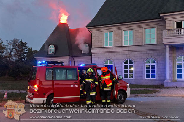 20181012 Realistische Brandeinsatzübung in Oberwaltersdorf  Foto: © Stefan Schneider