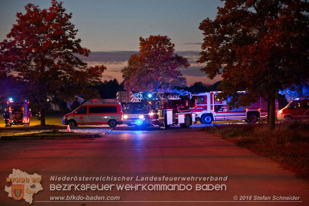 20181012 Realistische Brandeinsatzübung in Oberwaltersdorf  Foto: © Stefan Schneider