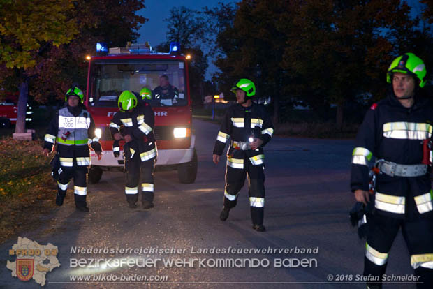 20181012 Realistische Brandeinsatzübung in Oberwaltersdorf  Foto: © Stefan Schneider