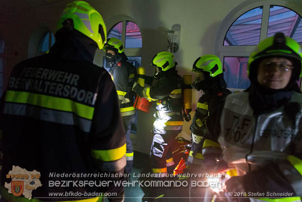 20181012 Realistische Brandeinsatzübung in Oberwaltersdorf  Foto: © Stefan Schneider
