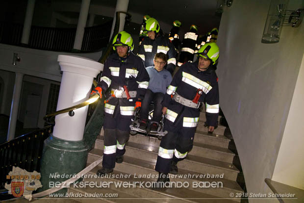 20181012 Realistische Brandeinsatzübung in Oberwaltersdorf  Foto: © Stefan Schneider