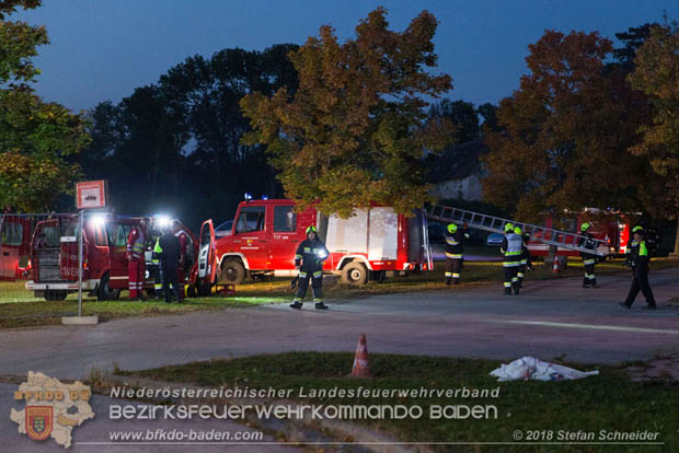 20181012 Realistische Brandeinsatzübung in Oberwaltersdorf  Foto: © Stefan Schneider