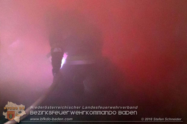 20181012 Realistische Brandeinsatzübung in Oberwaltersdorf  Foto: © Stefan Schneider