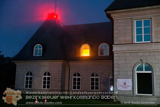 20181012 Realistische Brandeinsatzübung in Oberwaltersdorf  Foto: © Stefan Schneider