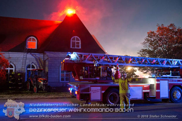 20181012 Realistische Brandeinsatzübung in Oberwaltersdorf  Foto: © Stefan Schneider