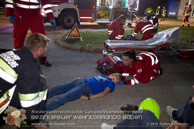 20181012 Realistische Brandeinsatzübung in Oberwaltersdorf  Foto: © Stefan Schneider