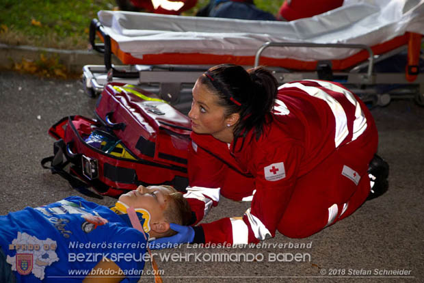 20181012 Realistische Brandeinsatzübung in Oberwaltersdorf  Foto: © Stefan Schneider
