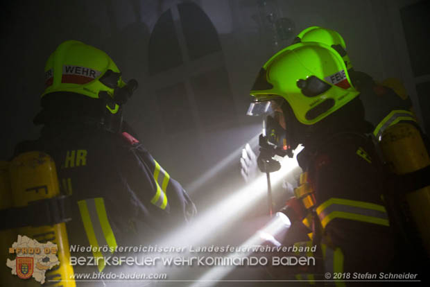 20181012 Realistische Brandeinsatzübung in Oberwaltersdorf  Foto: © Stefan Schneider