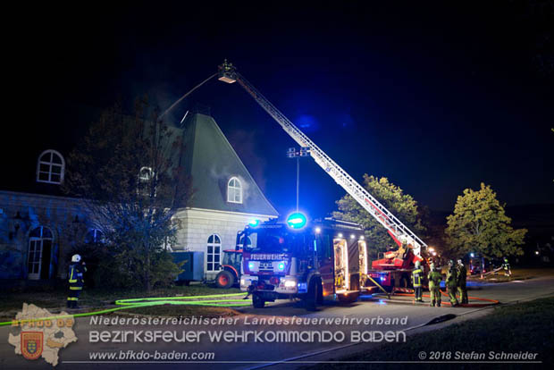 20181012 Realistische Brandeinsatzübung in Oberwaltersdorf  Foto: © Stefan Schneider