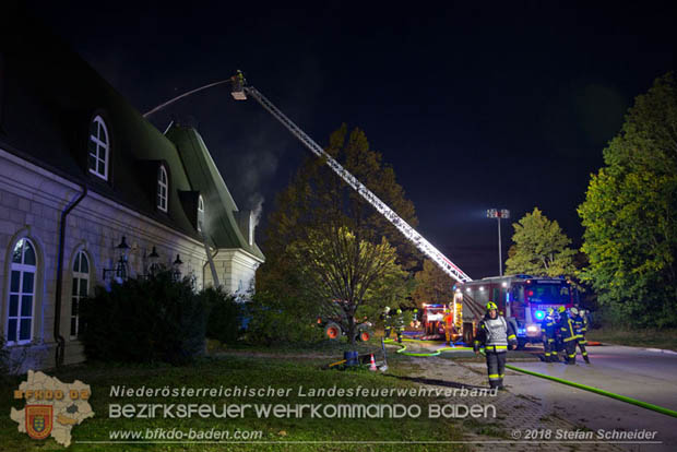 20181012 Realistische Brandeinsatzübung in Oberwaltersdorf  Foto: © Stefan Schneider