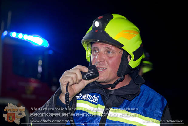 20181012 Realistische Brandeinsatzübung in Oberwaltersdorf  Foto: © Stefan Schneider
