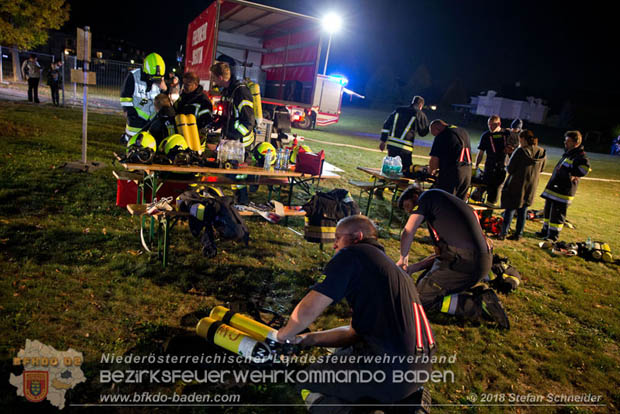 20181012 Realistische Brandeinsatzübung in Oberwaltersdorf  Foto: © Stefan Schneider